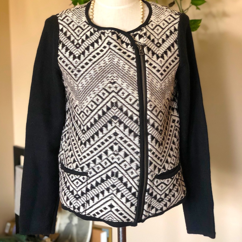 Lucky Brand 🍀 Aztec Patterned Sweater